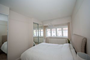 Bed 1- click for photo gallery